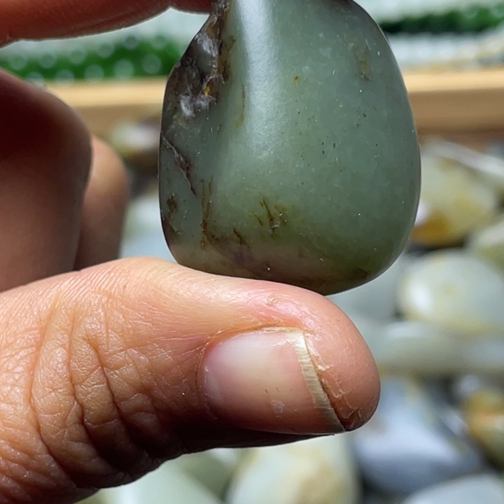 和田玉未镶嵌珠宝半成品