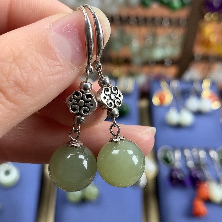 和田玉耳饰银S925镶嵌12左右