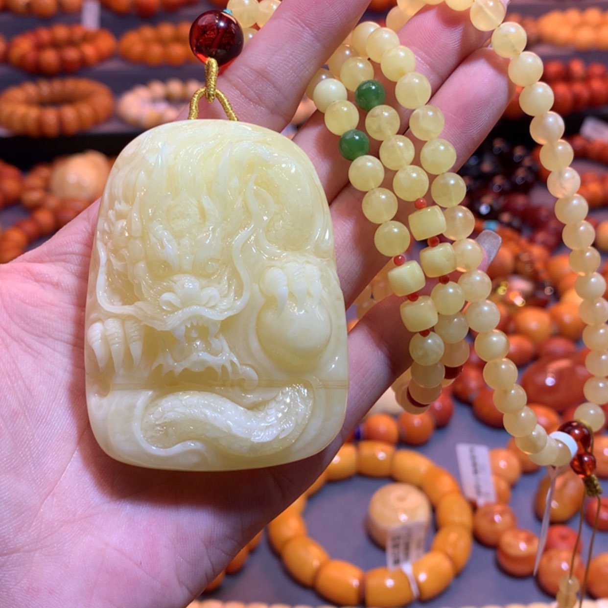 【闪购商品】未镶嵌吊坠(赠链)琥珀