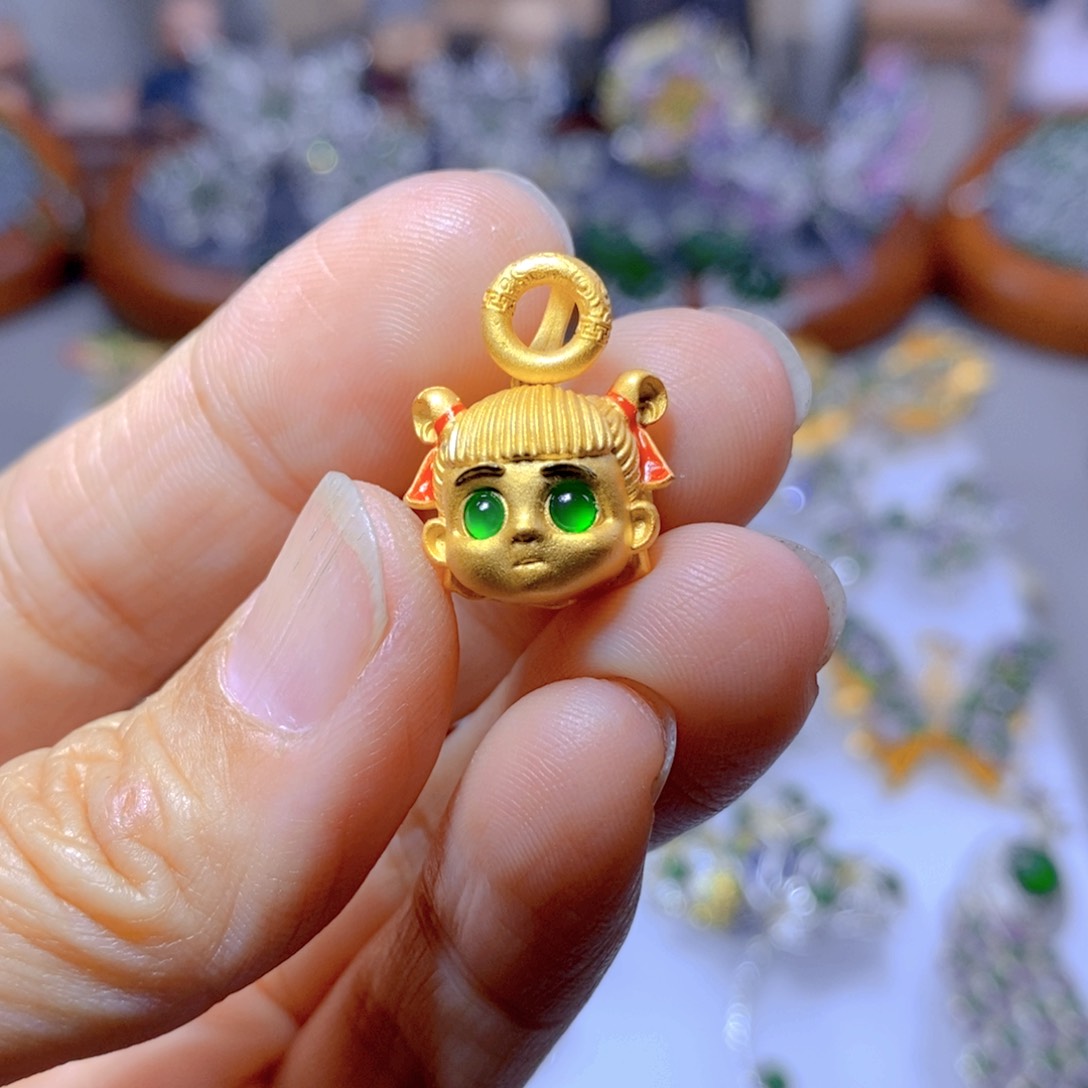 翡翠颈饰银S925镶嵌天然翡翠