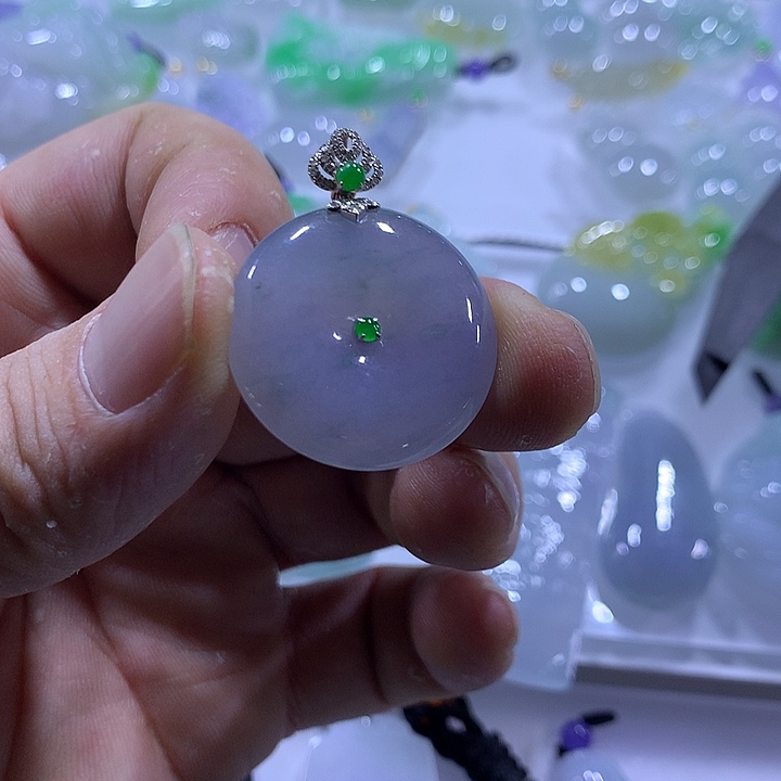 翡翠18K金镶嵌颈饰天然翡翠A货吊坠
