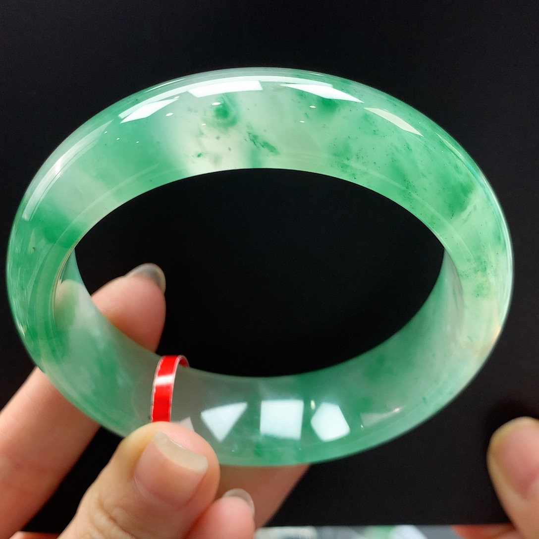 石英质玉手镯未镶嵌(****)