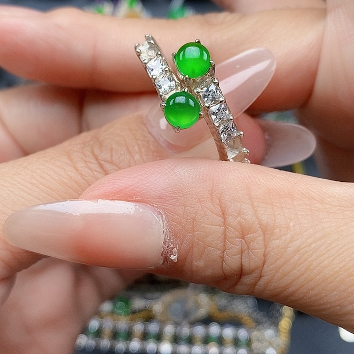 翡翠未镶嵌戒指缅甸翡翠