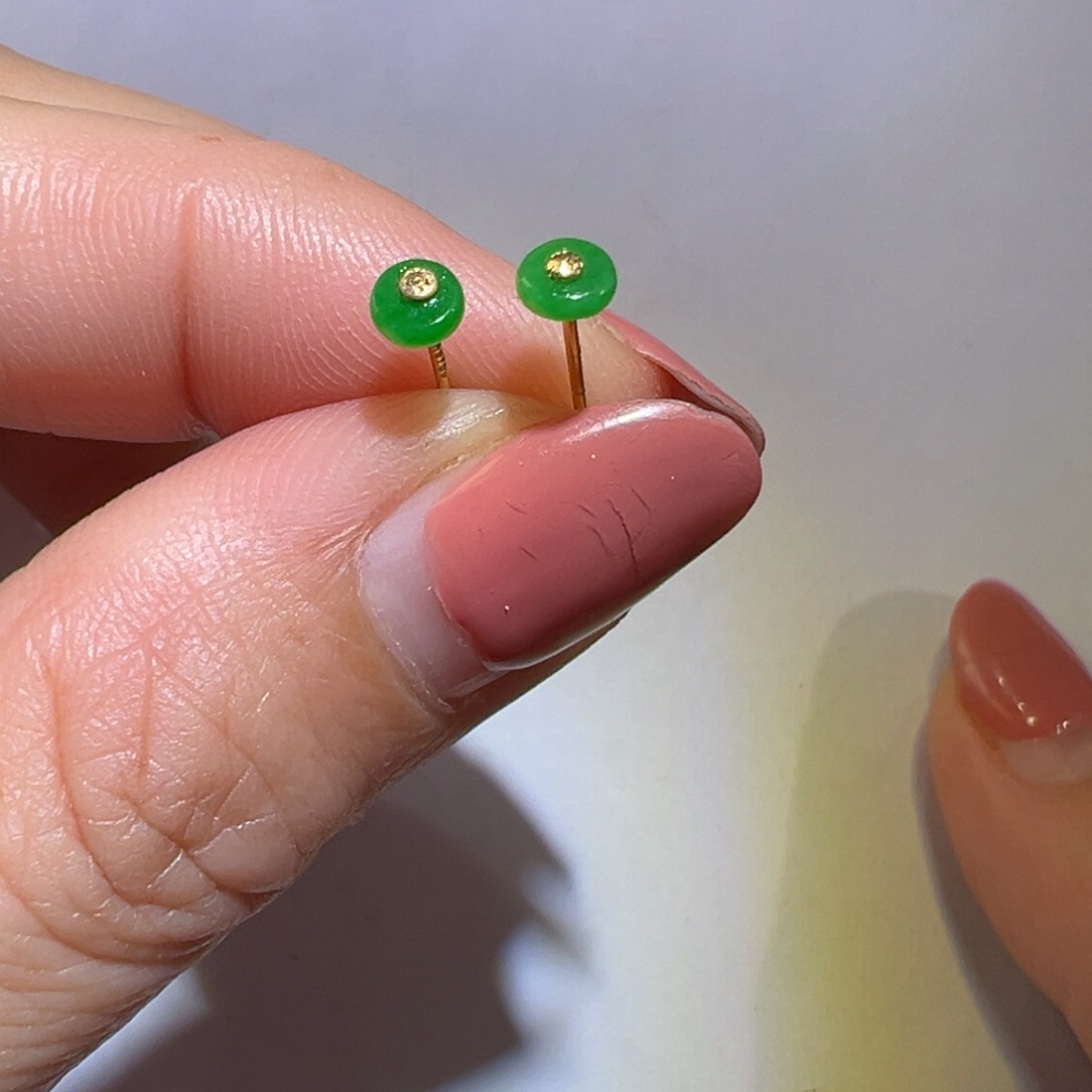 翡翠颈饰18K金镶嵌耳钉