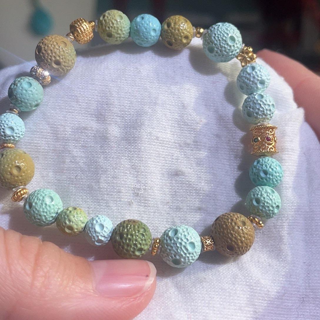 绿松石配饰未镶嵌