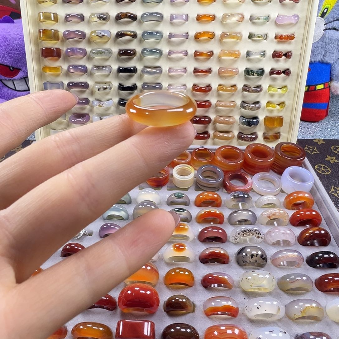 玛瑙/玉髓未镶嵌戒指B16不退换17.2港15