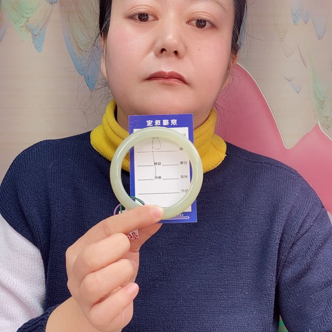 和田玉手镯未镶嵌教****师