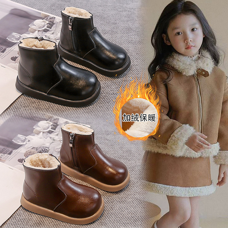2025冬季新款保暖棉鞋小女孩纯色马加绒马丁靴男童纯色加厚皮靴