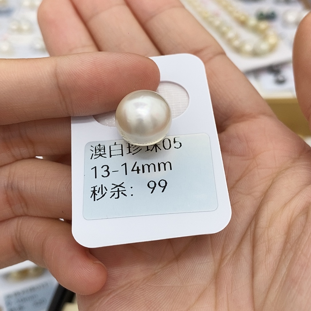 鸿***s海水珍珠未镶嵌耳饰