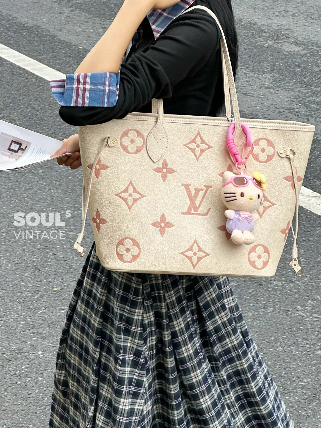 99新 LouisVuitton/路易威登 lv neverfull中号草莓牛奶