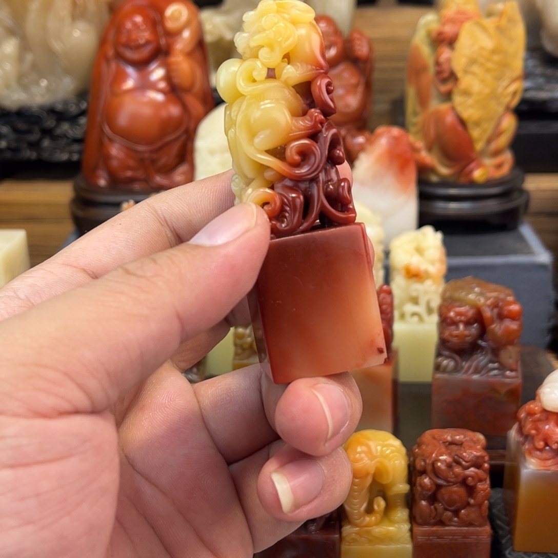 灵***犀寿山石芙蓉石印章