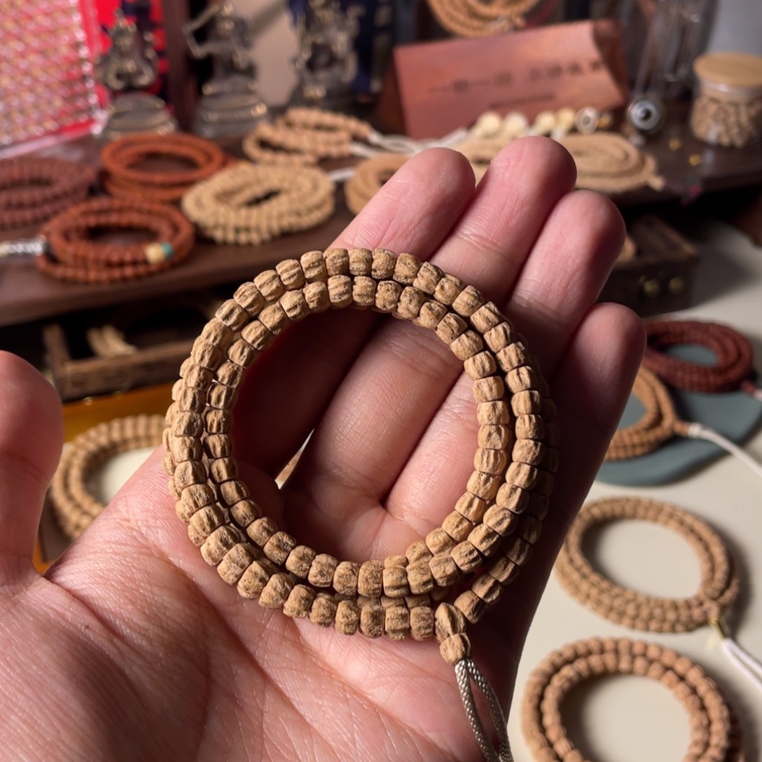 柏香籽/百香籽吊坠麻皮莲花方块