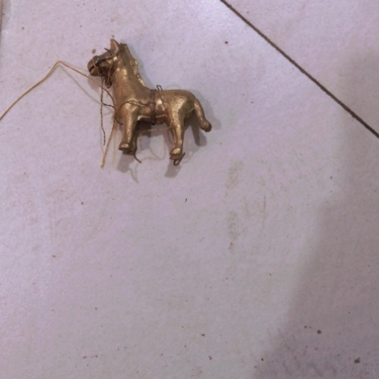 大***量闪电购铜摆件工艺品