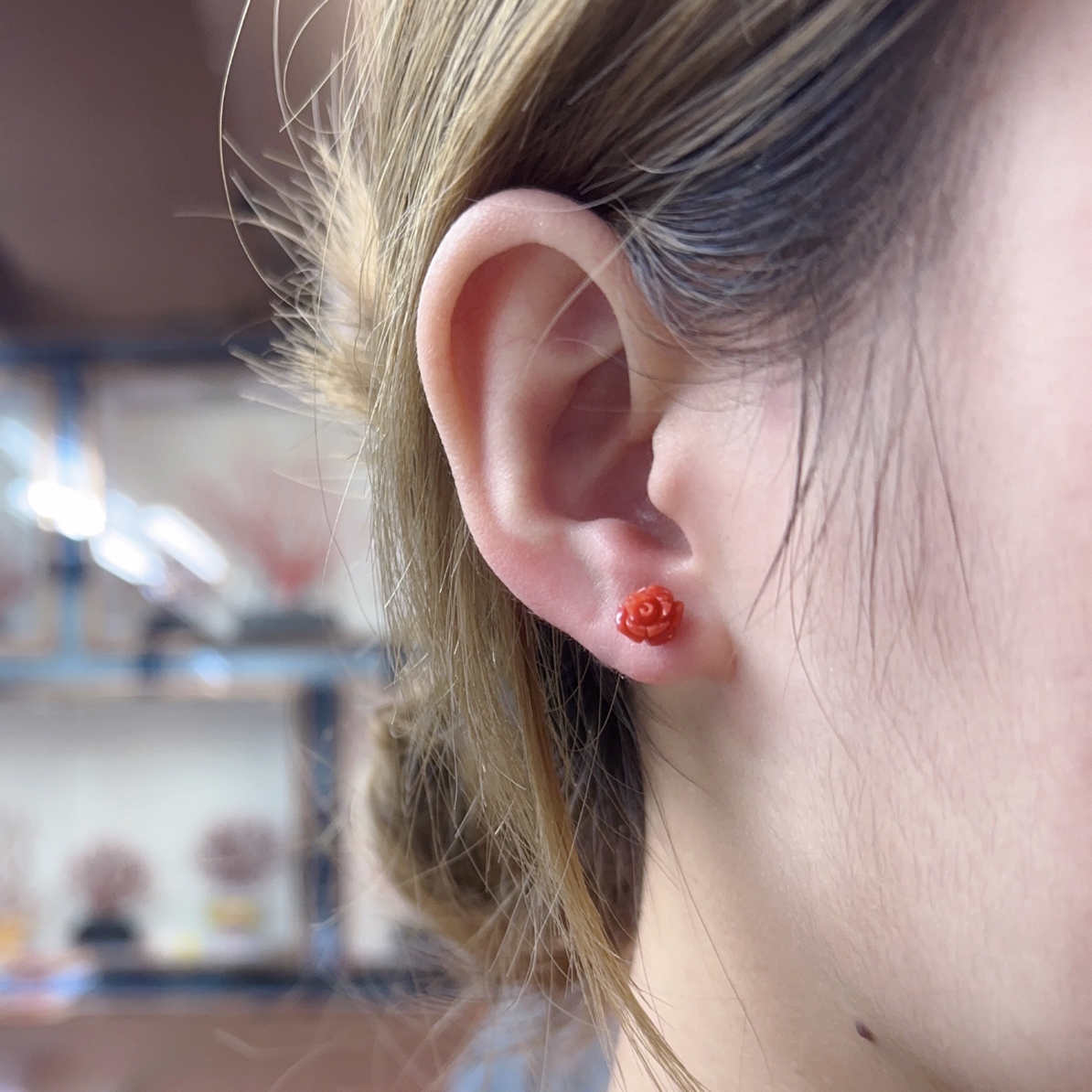 红珊瑚立体玫瑰花耳钉7mm左右