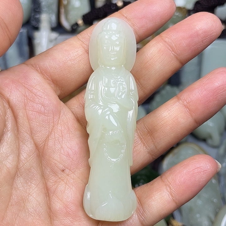 颈饰未镶嵌和田玉