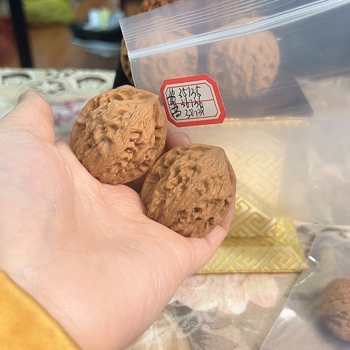 文玩核桃把件非嫁接北京