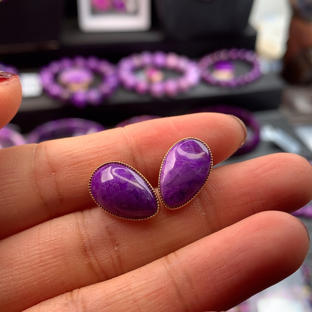 苏纪石（舒俱来）耳钉18K金镶嵌