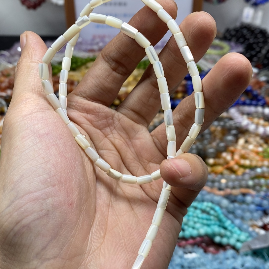玛瑙/玉髓未镶嵌珠宝半成品一条天然4×6白蝶贝小细管A243