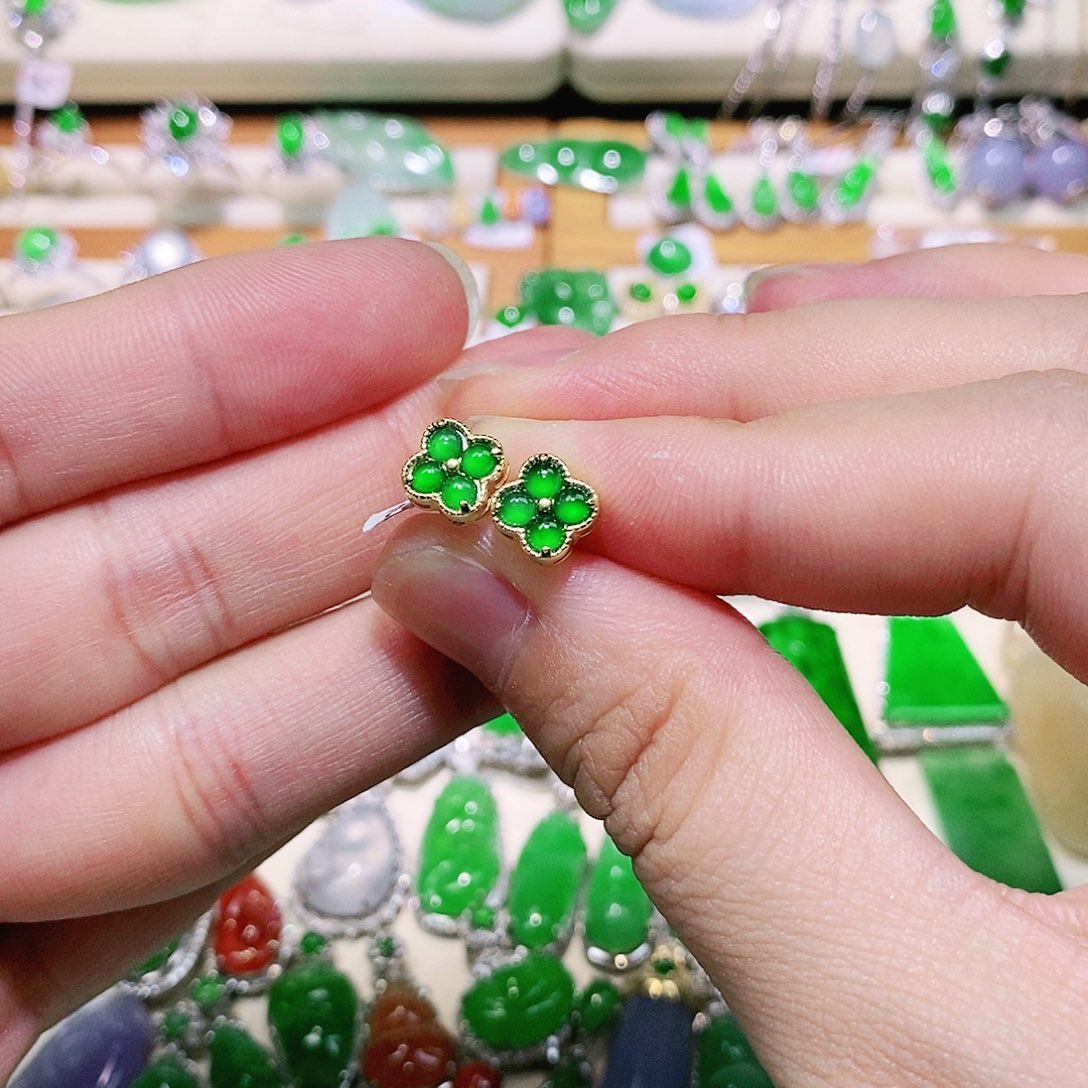 【闪购商品】翡翠挂件未镶嵌裸石