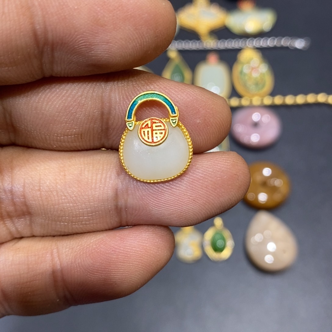 和田玉颈饰银S925镀金镶嵌