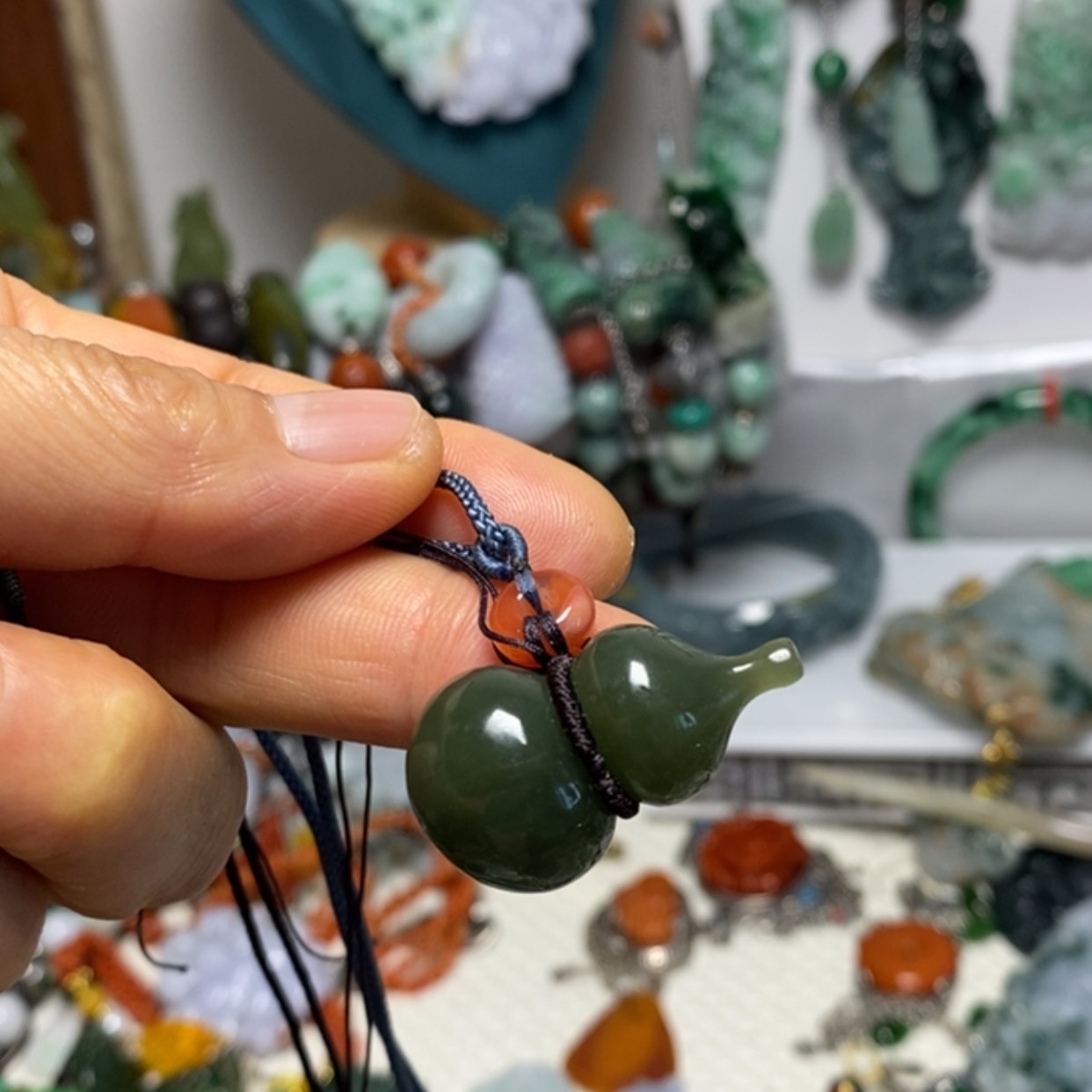 【闪购商品】翡翠吊坠(赠链)未镶嵌你****y