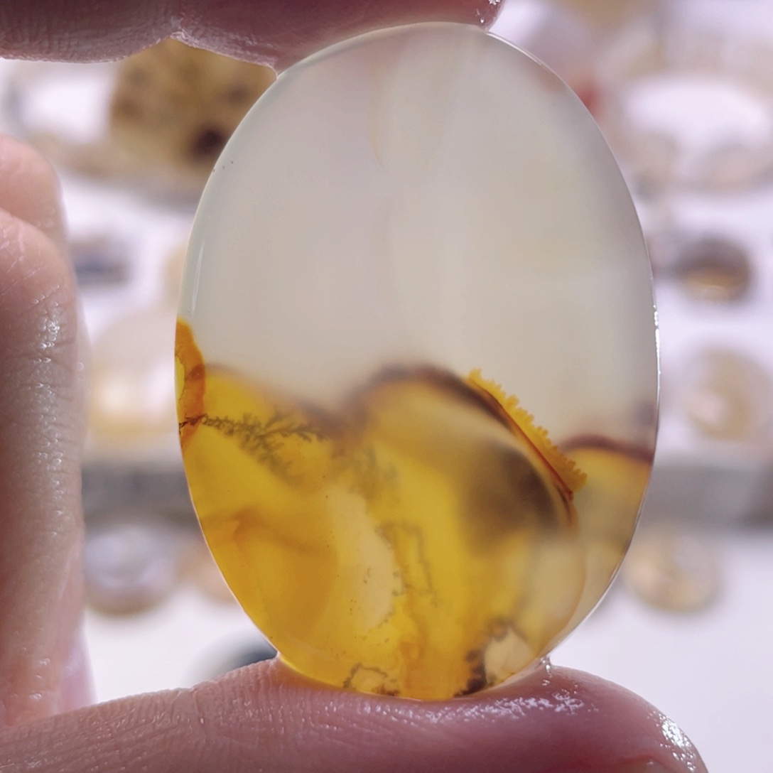 玛瑙/玉髓未镶嵌珠宝奇石