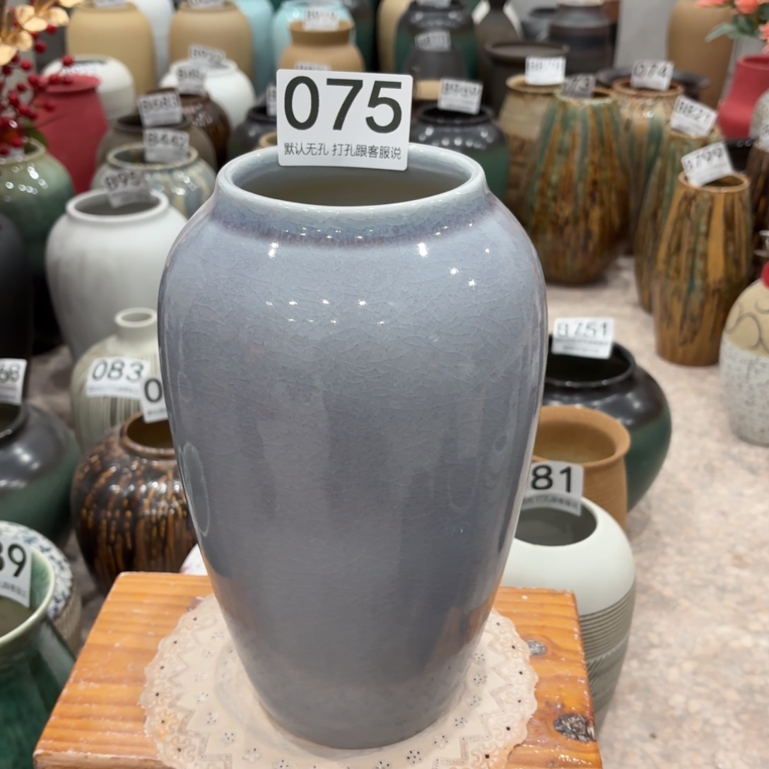摆件075 景德镇陶瓷花瓶高27口9.5
