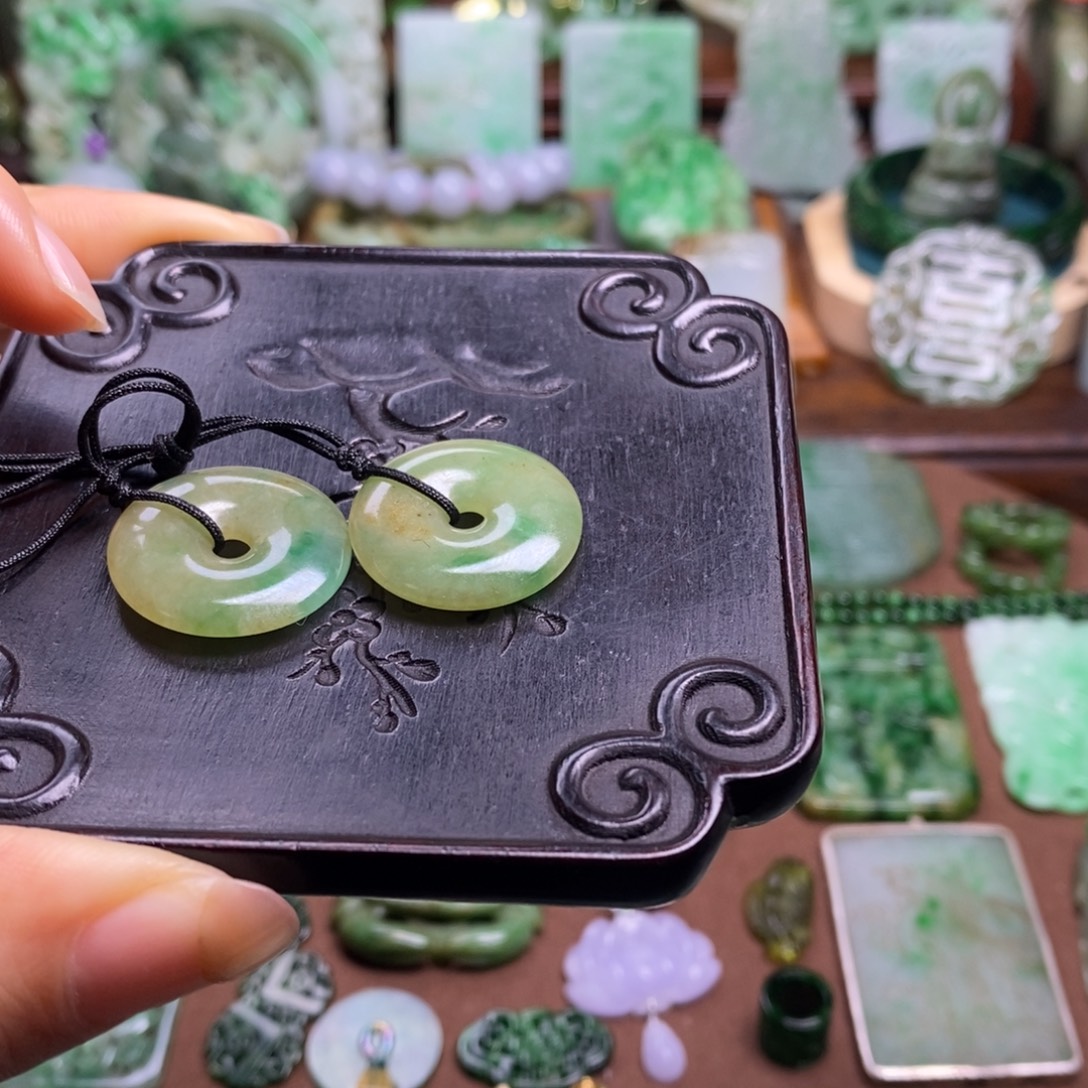 胖***白翡翠未镶嵌颈饰11111111111111111