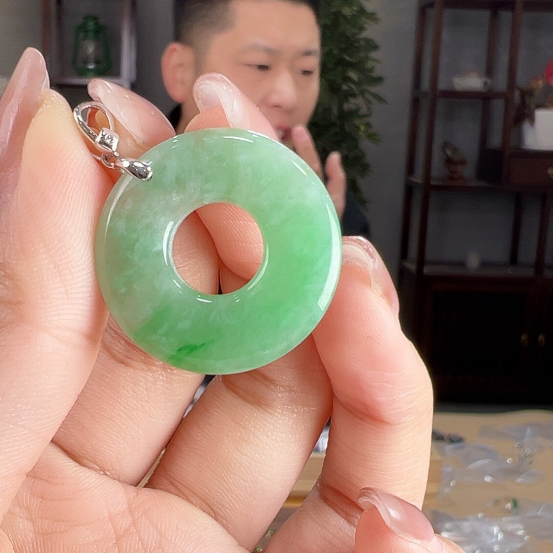 翡翠18K金镶嵌吊坠(不含链)吊坠