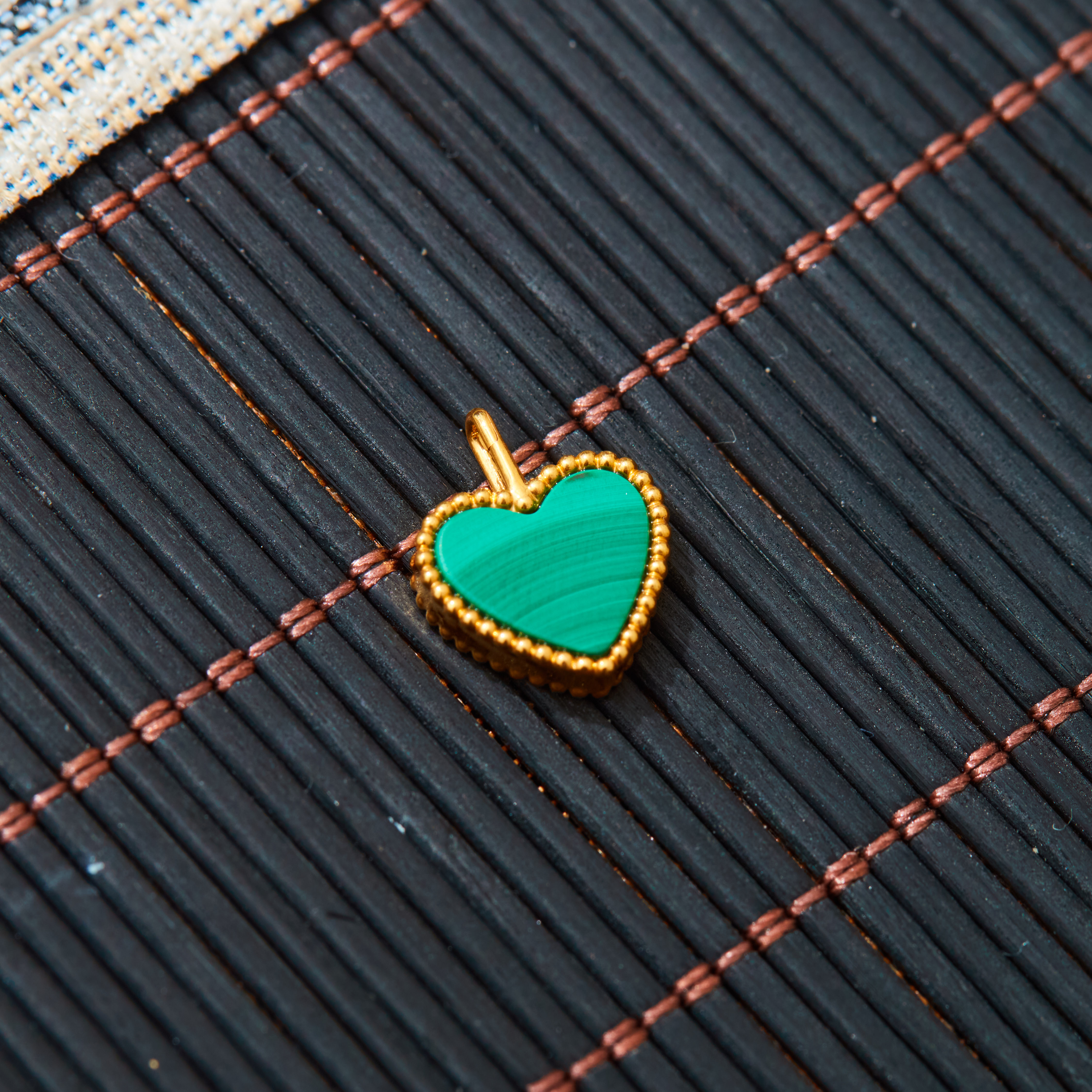 【云上雅岚】彩云归丨C51659-18k孔雀石爱心吊坠-10mm-多样性发一件