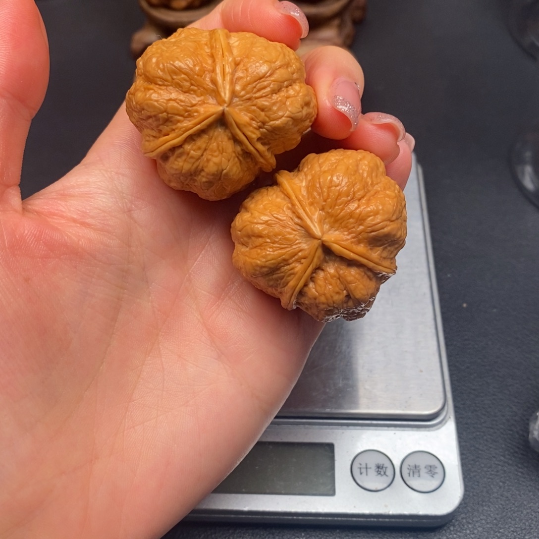 文玩核桃吊坠福瓜三棱