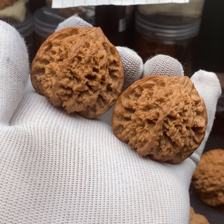 文玩核桃吊坠满天星44尺