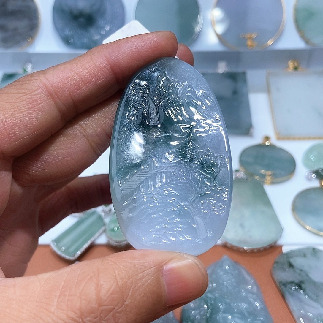 翡翠吊坠(不含链)未镶嵌
