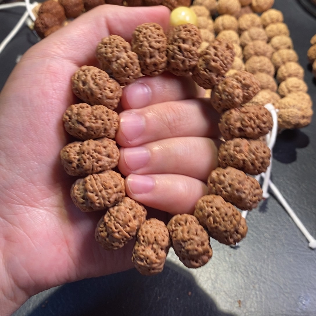 s***h手串金刚菩提纽扣梅花