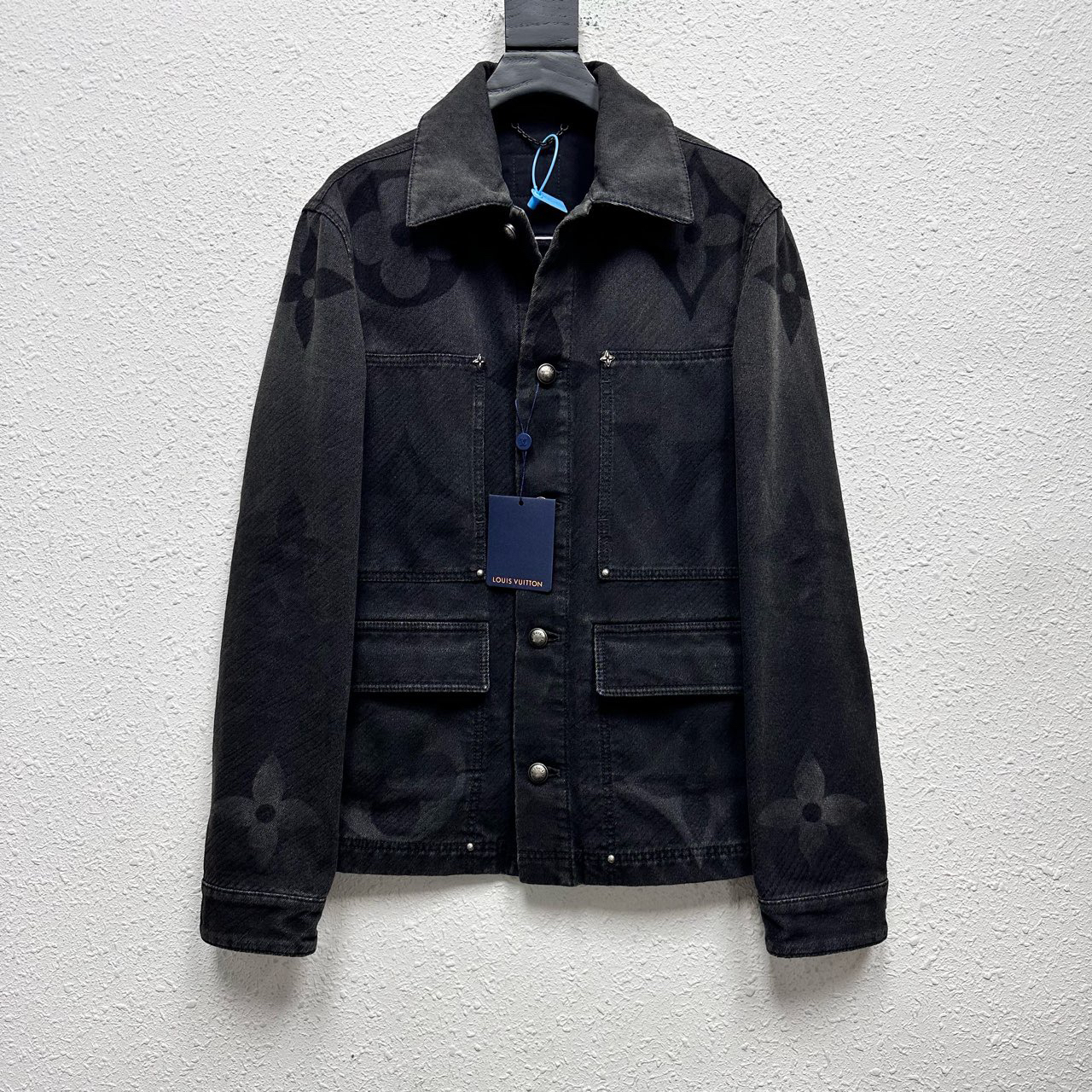 Louis Vuitton 新款Logo水洗牛仔外套 尺码/44 成色/全新 HZ10573