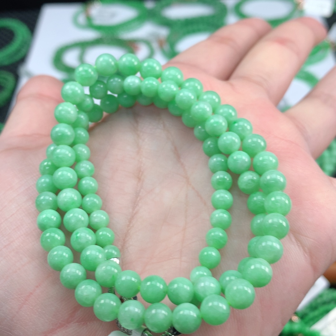 翡翠手链未镶嵌翡翠