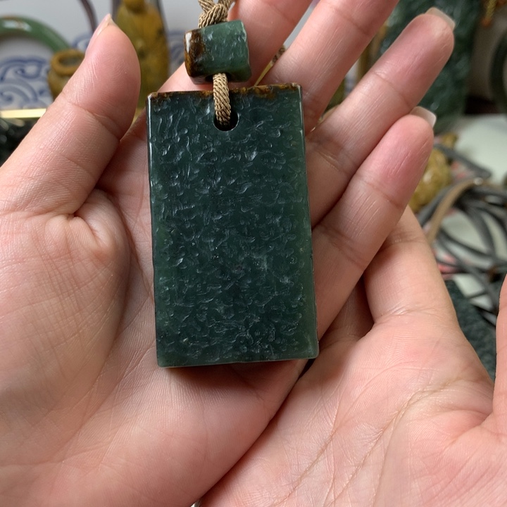 岫岩河磨玉（透闪石质玉）挂件未镶嵌?****?