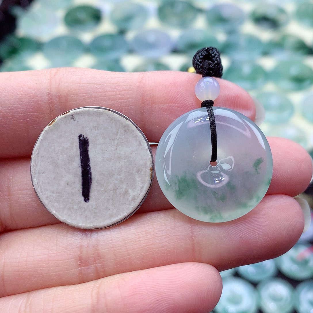 翡翠颈饰未镶嵌78尺寸23.5-5.6