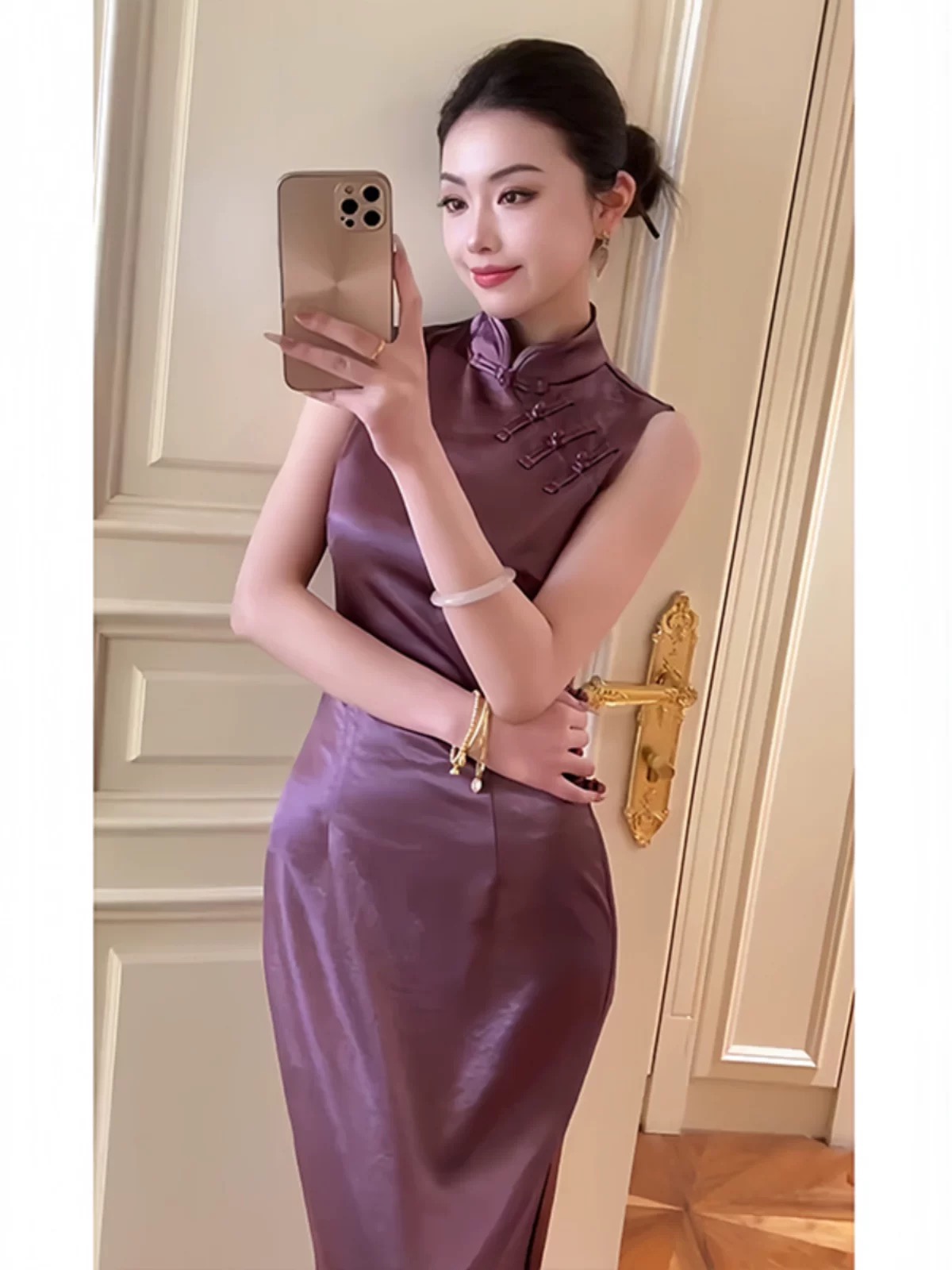 6692气质高定缎面旗袍