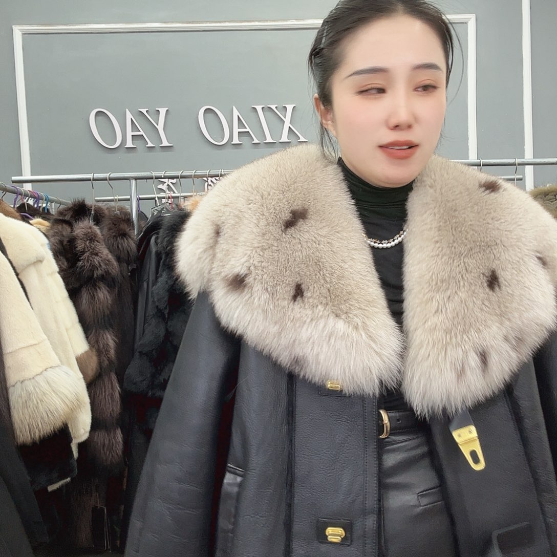 姚小妖家高端皮草