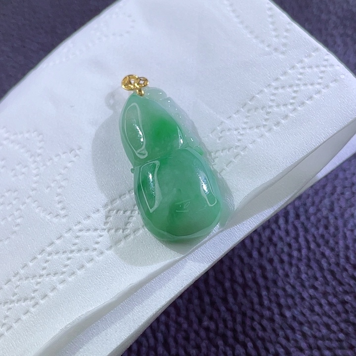 翡翠颈饰18K金镶嵌翡翠