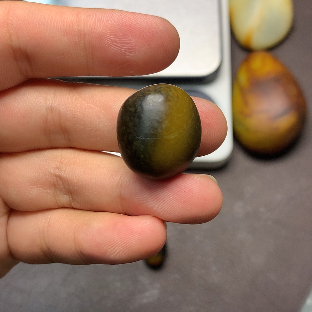 和田玉（糖玉）未镶嵌挂件