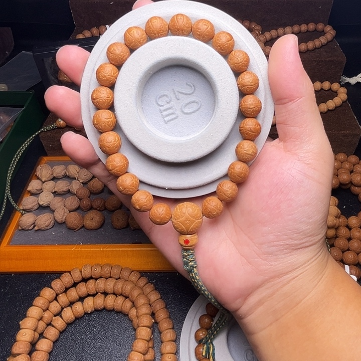 凤眼菩提手串11.5mn铁籽油红皮