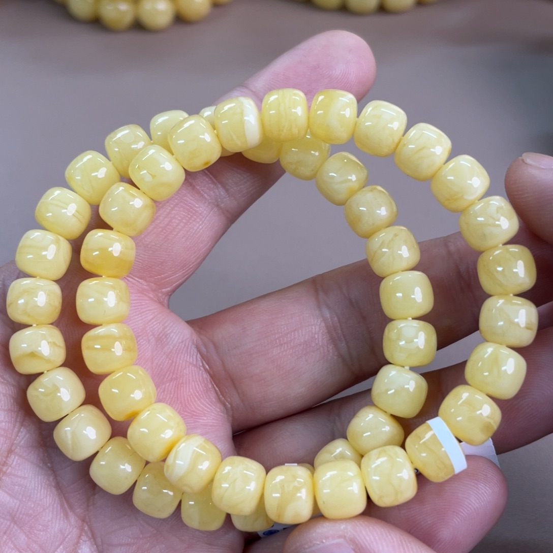 琥珀裸石未镶嵌120多样性发其一