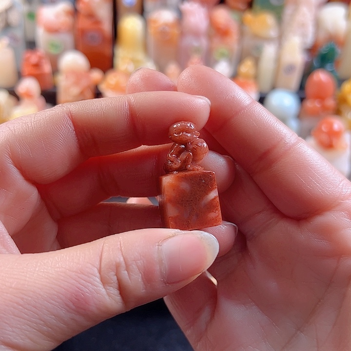 老挝石印石1.5厘米，猴子