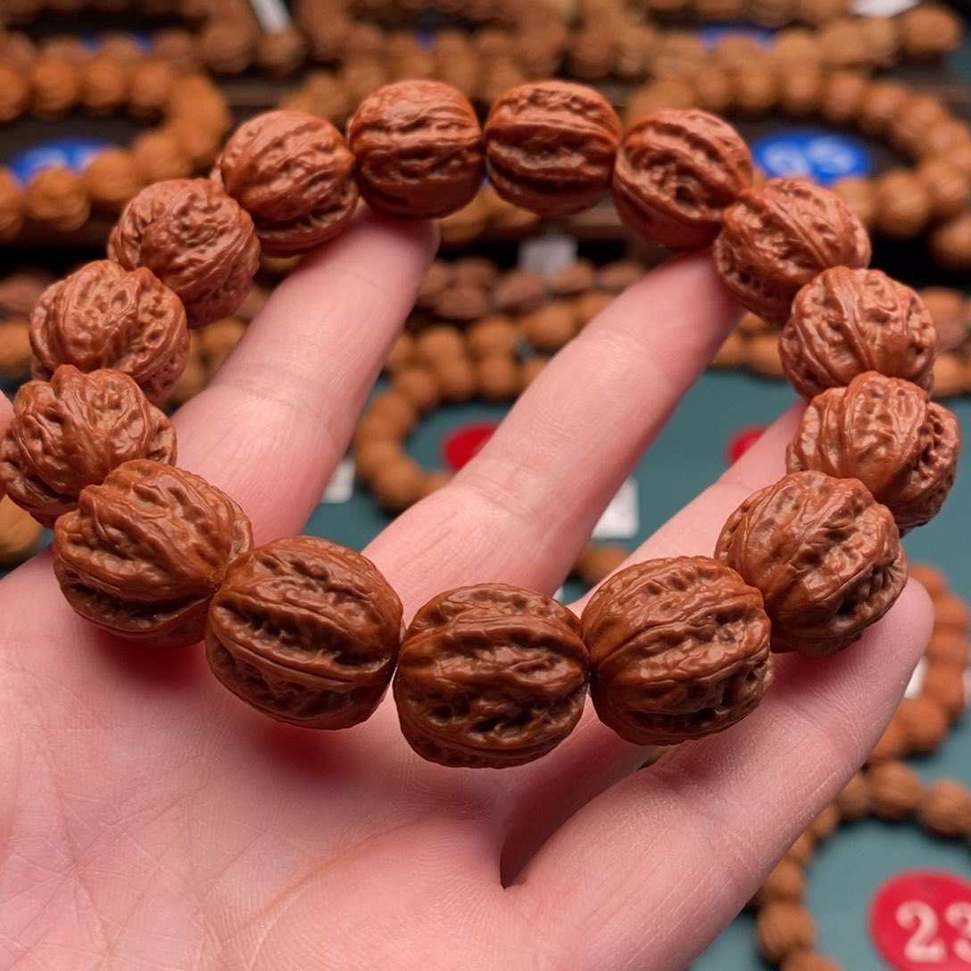文玩核桃手串18尺寸八棱