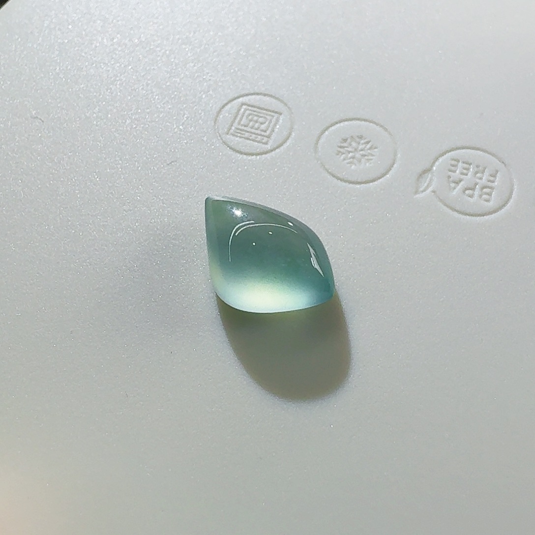 翡翠颈饰未镶嵌随形