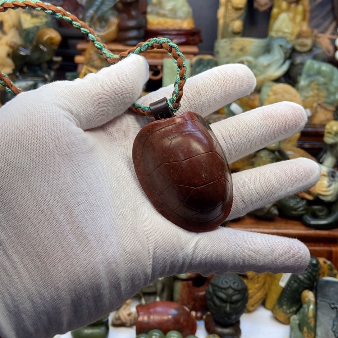 岫岩河磨玉（透闪石质玉）把件未镶嵌