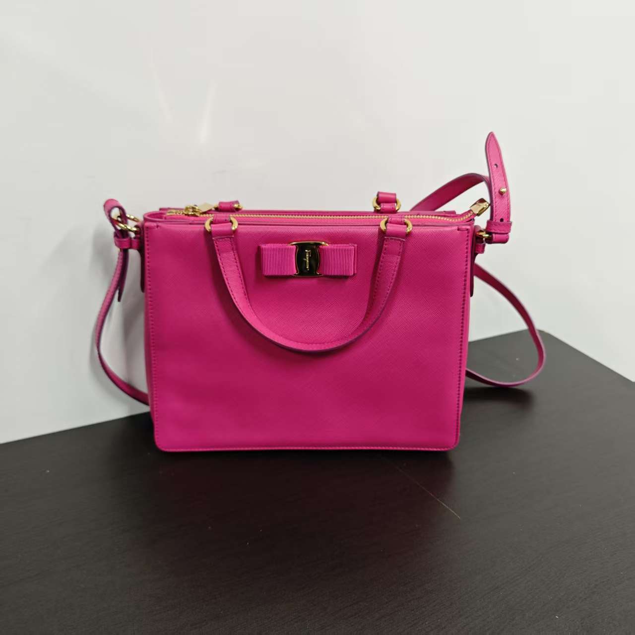 95新 FERRAGAMO/菲拉格慕 哈蜜精选/单肩包/无工价/包展/1412