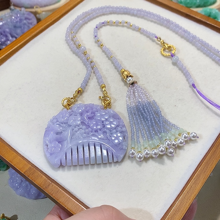 翡翠未镶嵌颈饰翡翠吊坠